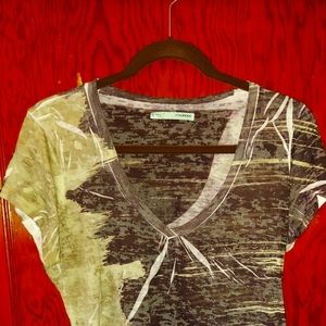 Short sleeved shirt size XL sheer